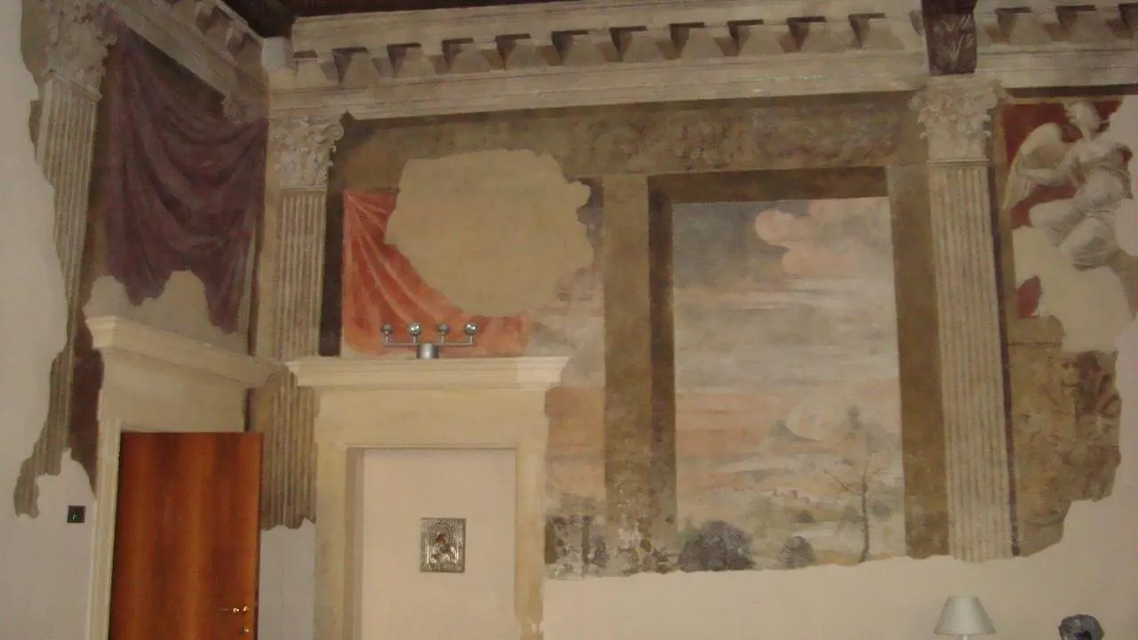 Palazzo Rinascimentale Con Affreschi Apartment Verona 0*,