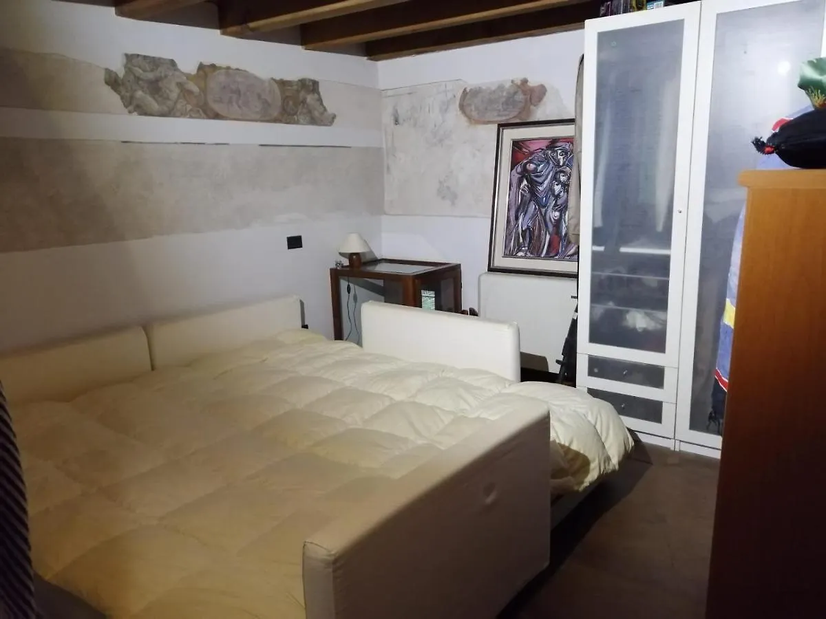 Palazzo Rinascimentale Con Affreschi Apartment Verona